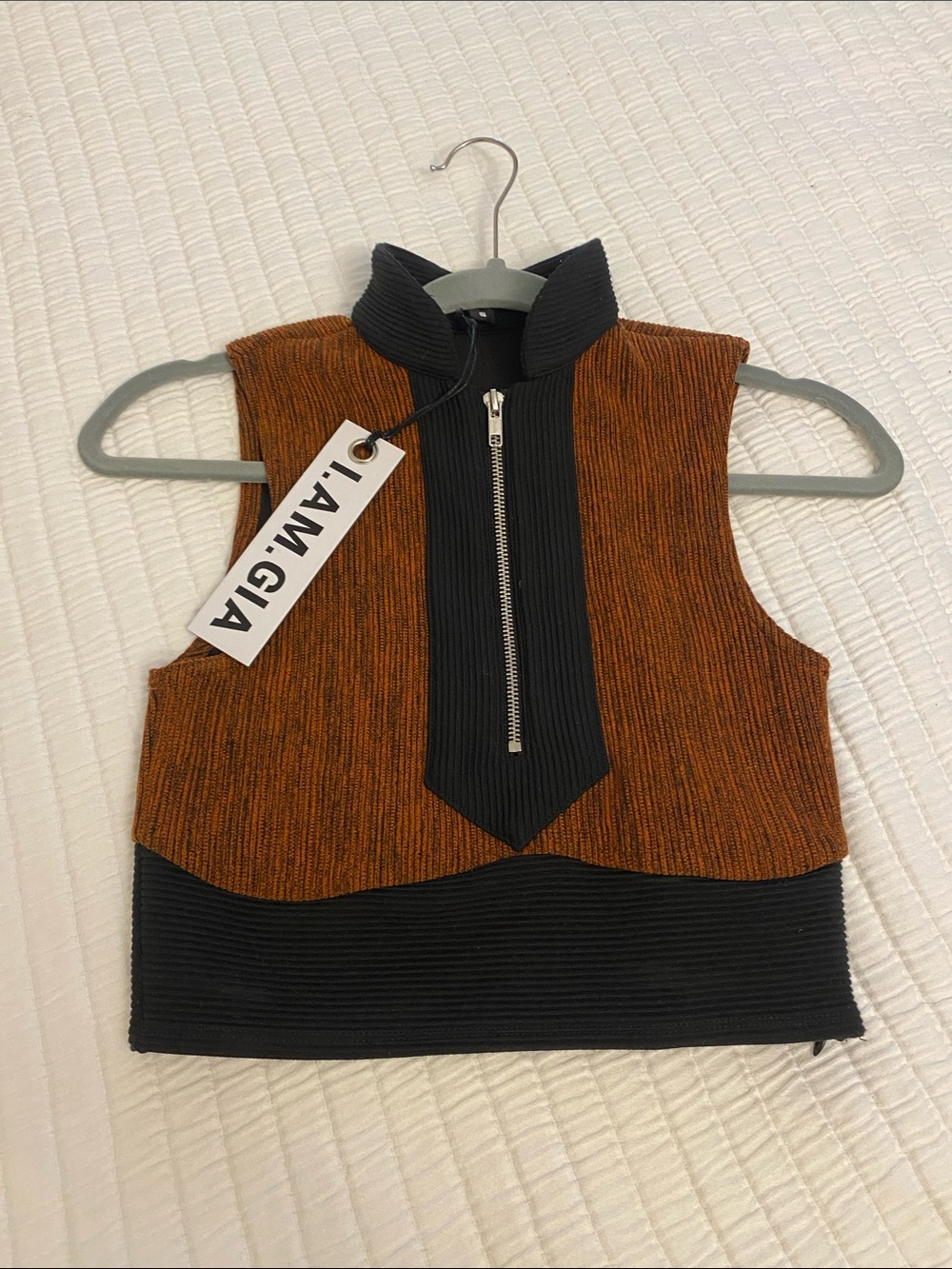 I.AM.GIA NWT cali top super cute
